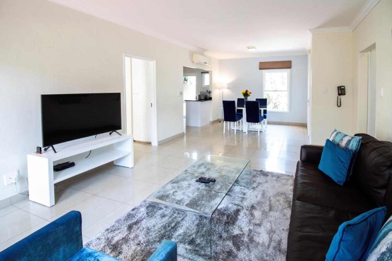 Villa Via Executive Suites With Power Back-Up Sandton Extérieur photo