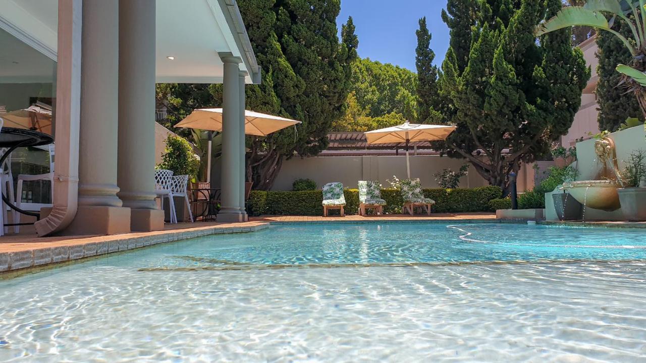 Villa Via Executive Suites With Power Back-Up Sandton Extérieur photo